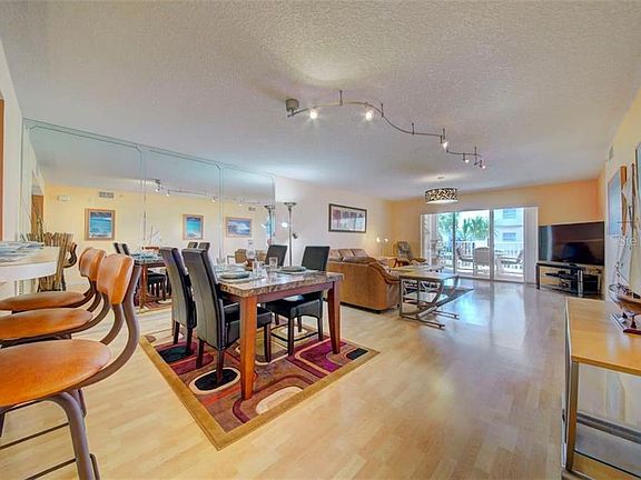 5th image of 605 Shorewood Dr Unit E207