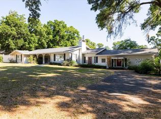 1505 E Crooked Lake Dr, Eustis, FL 32726