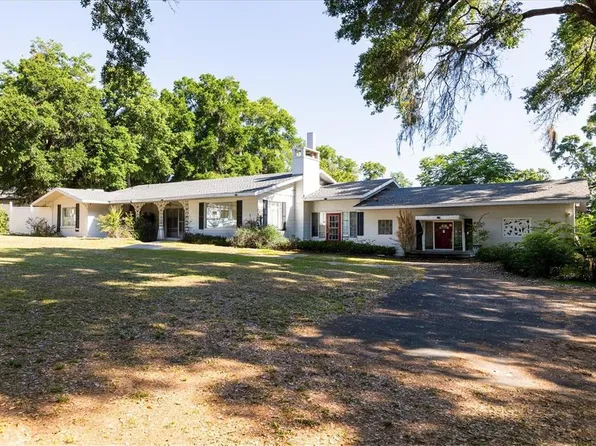 1505 E Crooked Lake Dr, Eustis, FL 32726