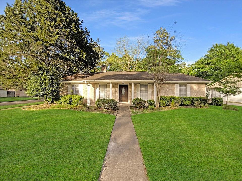 1st image of 1703 Abbey Oak Dr