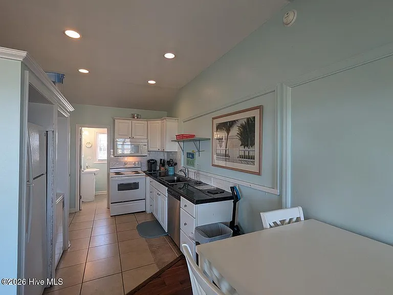 1115 Ocean Blvd — Photo 9
