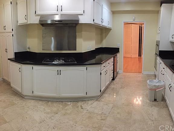 5th image of 1531 Camden Ave APT 108
