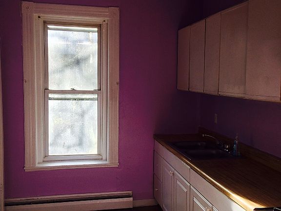 5th image of 59 Gill St #2