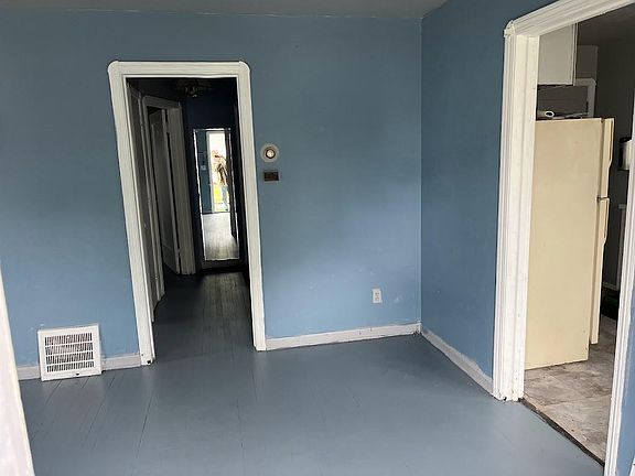 5th image of 29 Zeller Ct