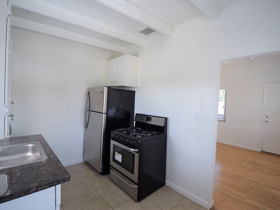 1st image of 605-609 N Hollywood Way #17596334