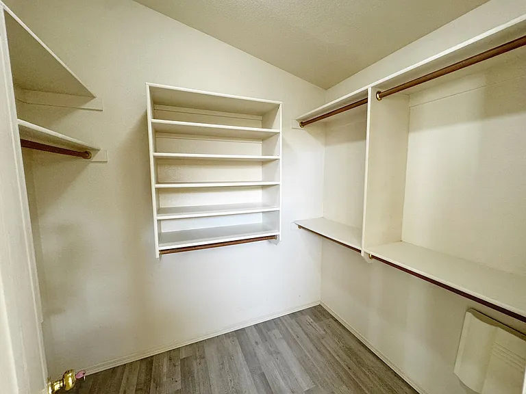 7152 Elk Creek Rd NE — Photo 20