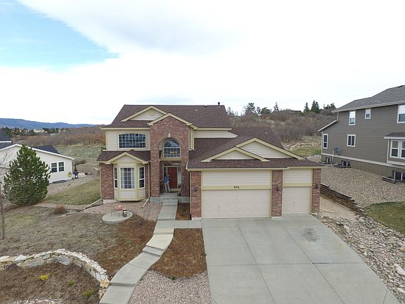 3rd image of 836 Coyote Willow Dr