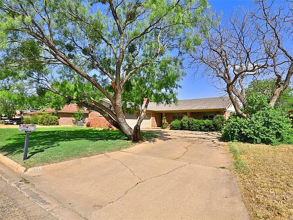 3rd image of 1202 Piedmont Dr