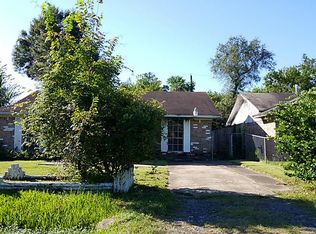 611 Magnolia Ave, Crosby, TX 77532