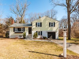 26 Gannett Pasture Ln, Scituate, MA 02066