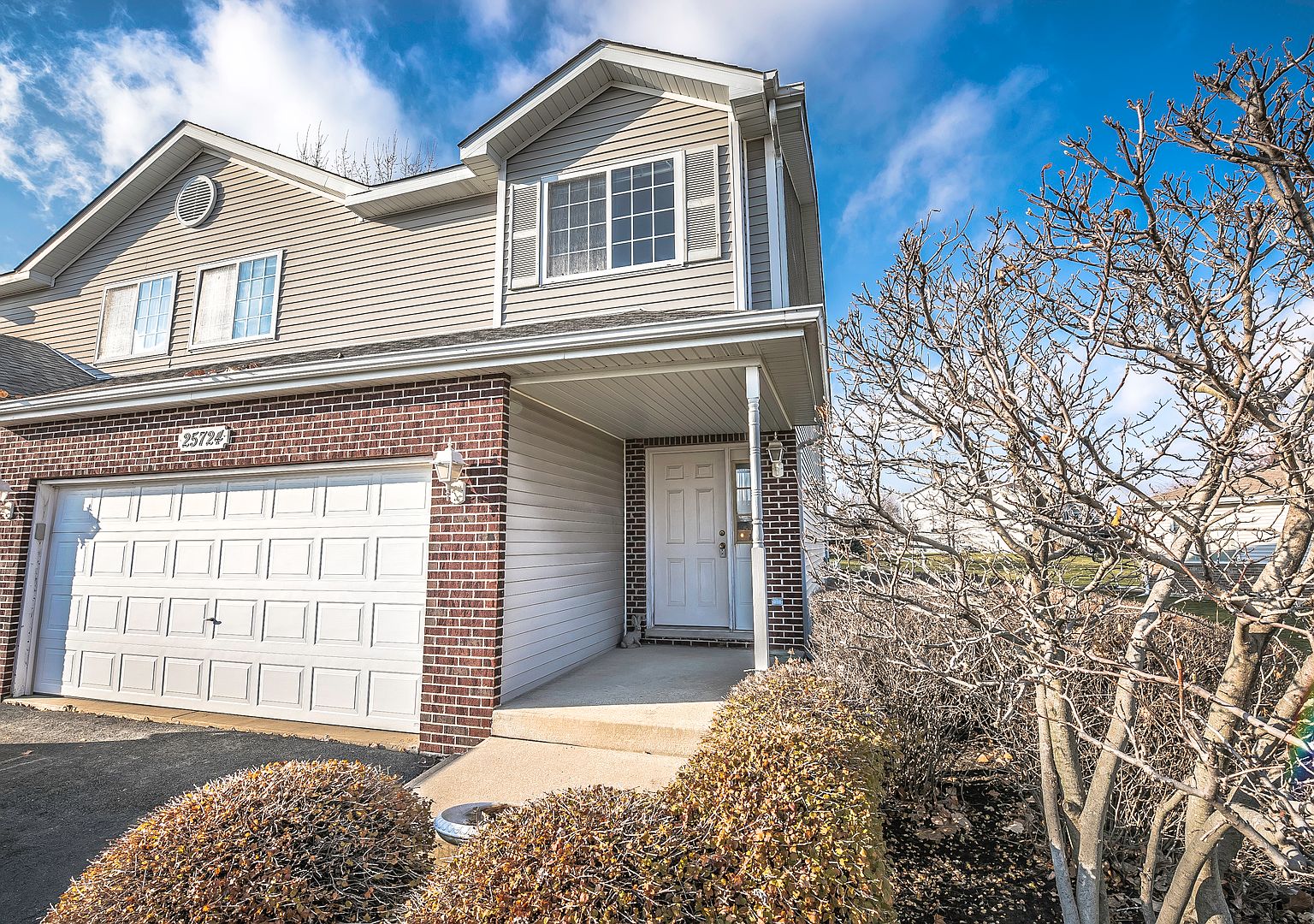 25724 S Red Stable Ln, Channahon, IL 60410 | Zillow