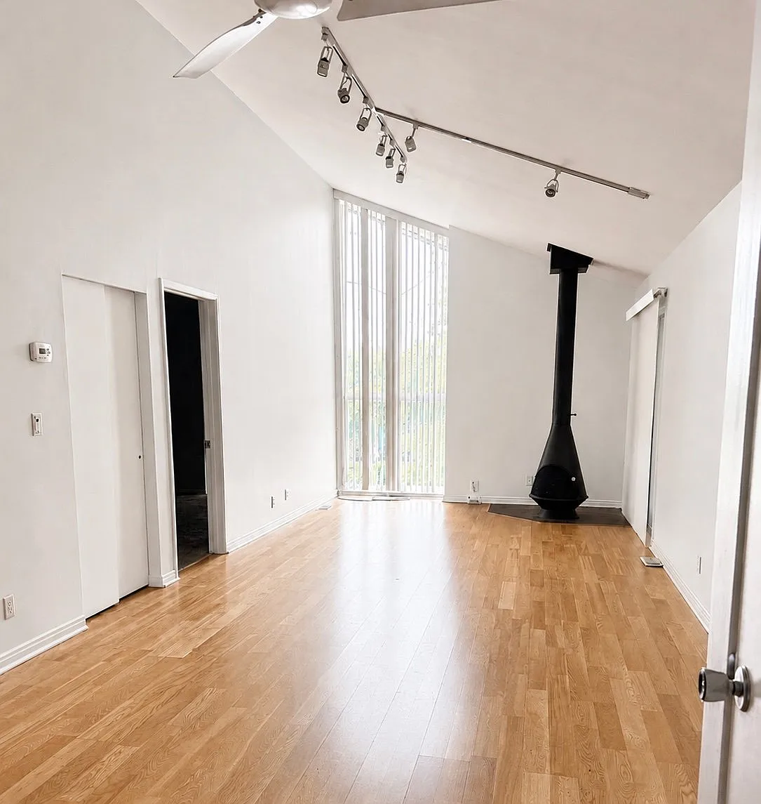 Beautiful Trolley Square Condo — Photo 3