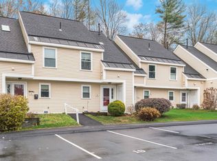 19 Bluffs Dr, Concord, NH 03303