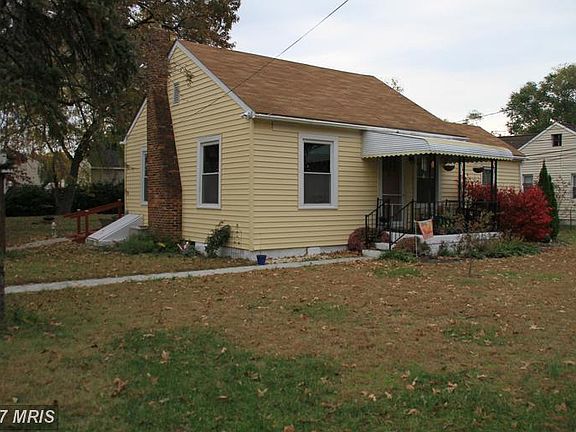 3rd image of 1034 7th St