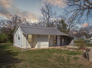 112 Cherokee St, Humboldt, KS 66748