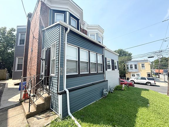 2nd image of 242 Pusey Ave