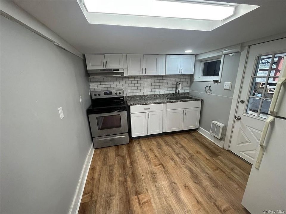 1943 New Hackensack Rd 2E, Poughkeepsie, NY 12603 Zillow