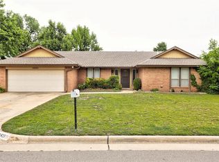 10421 Paisley Rd, Yukon, OK 73099