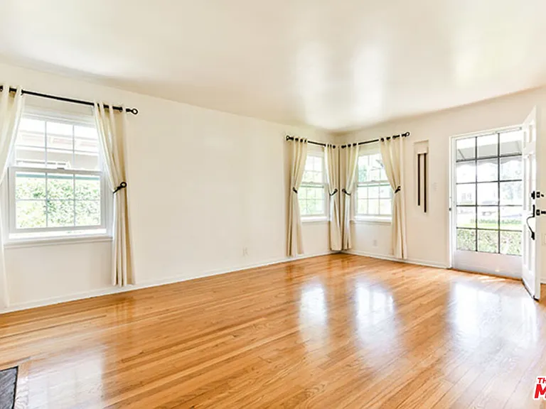2468 Glencoe Ave — Photo 5