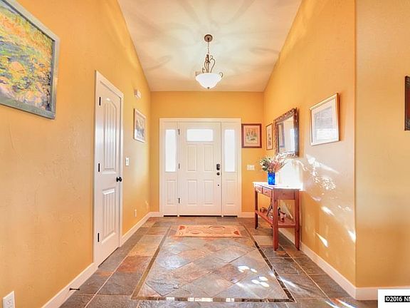 3rd image of 1027 Rocky Terrace Dr