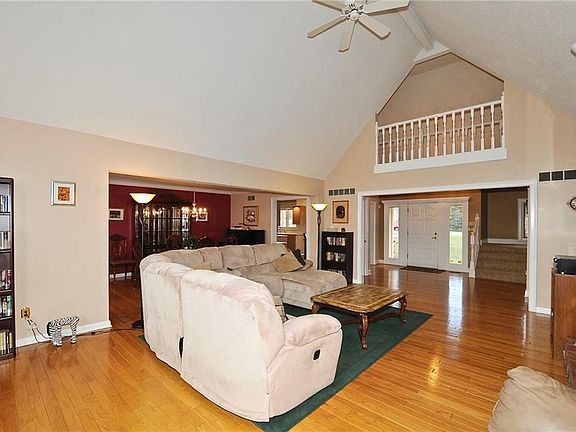 5th image of 12035 Watermark Ct