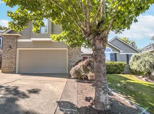 8033 SW Charlotte Dr, Beaverton, OR 97007