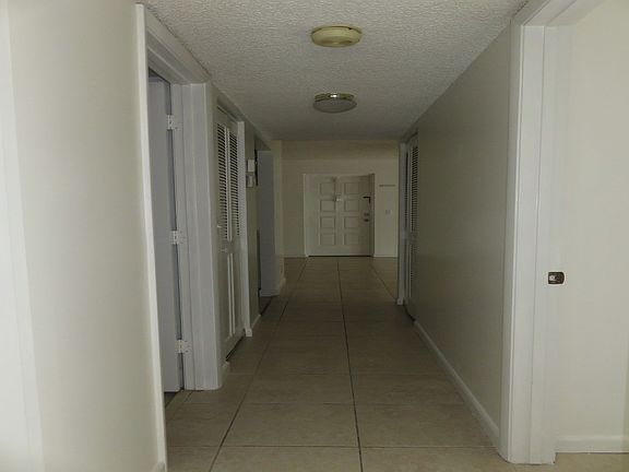 5th image of 204 Foxtail Dr APT A2