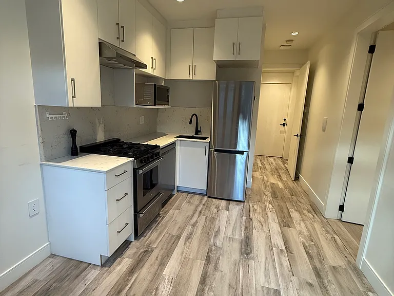 5750 Athlone St — Photo 1