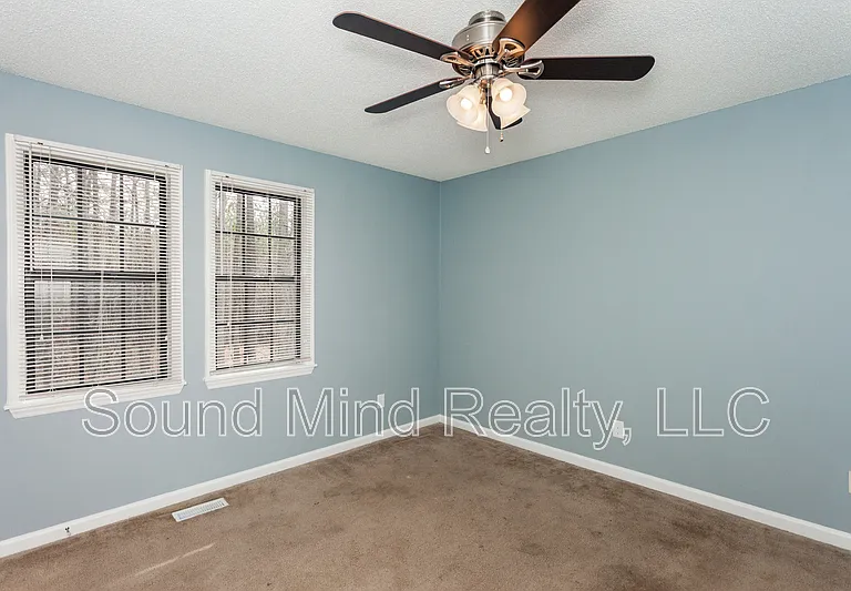 2809 Ferret Ct — Photo 13