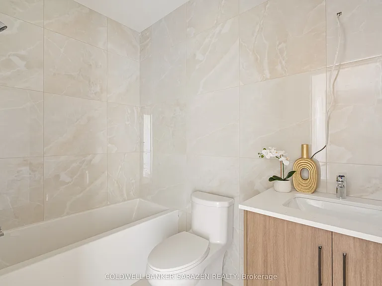 10 McArthur Ave #301 — Photo 14