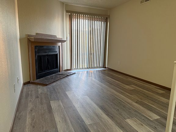 5th image of 1909 Mohawk Rd