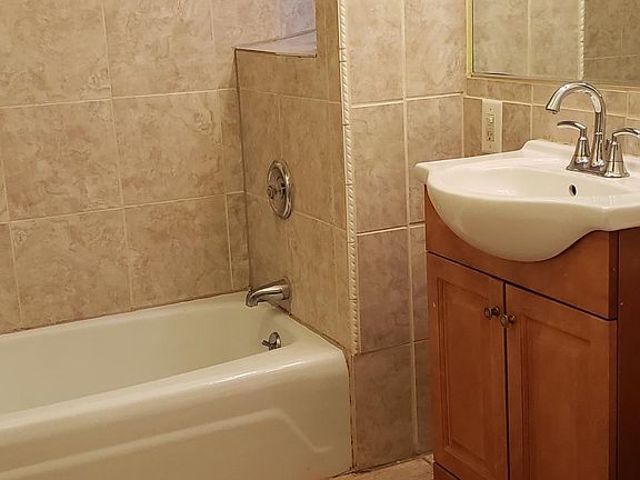 4th image of 1517 W Hollywood Ave #1W