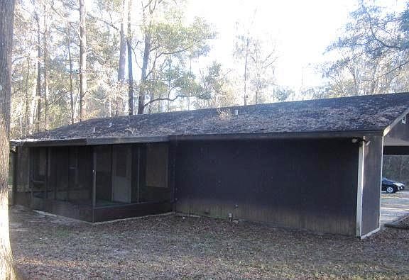 2nd image of 2221 SE 68th St