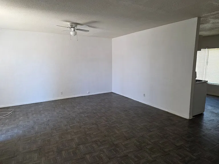 2904 Bassler St — Photo 2