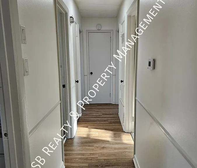 58 Somerset Dr — Photo 8