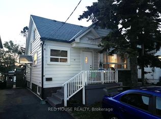 40 N Woodrow Blvd, Toronto, ON M1K1W3