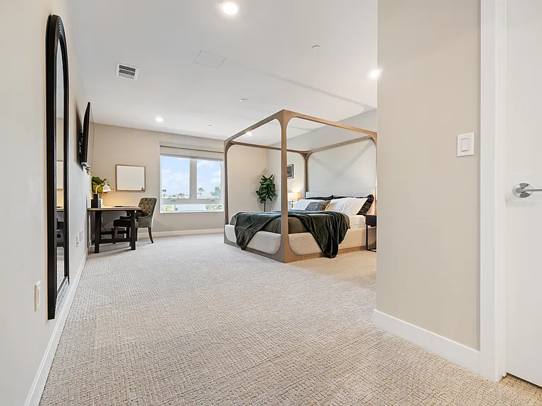 4303 Rivington — Photo 3