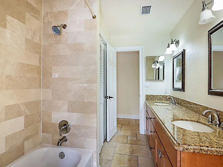 5110 NE 30th Ave — Photo 31