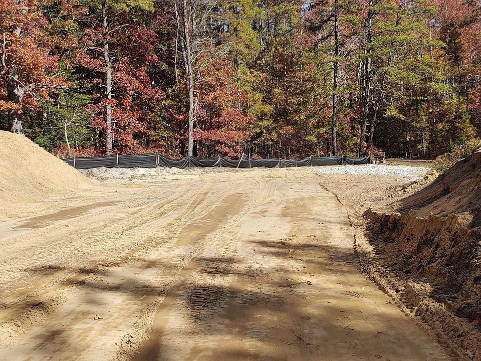 2nd image of 351 Old River Rd