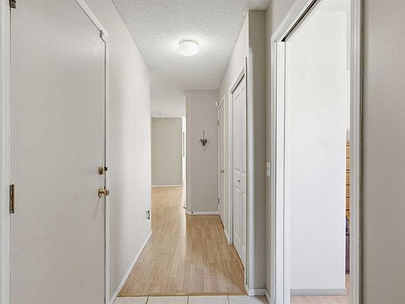 3rd image of 110 NE Somervale Point SW