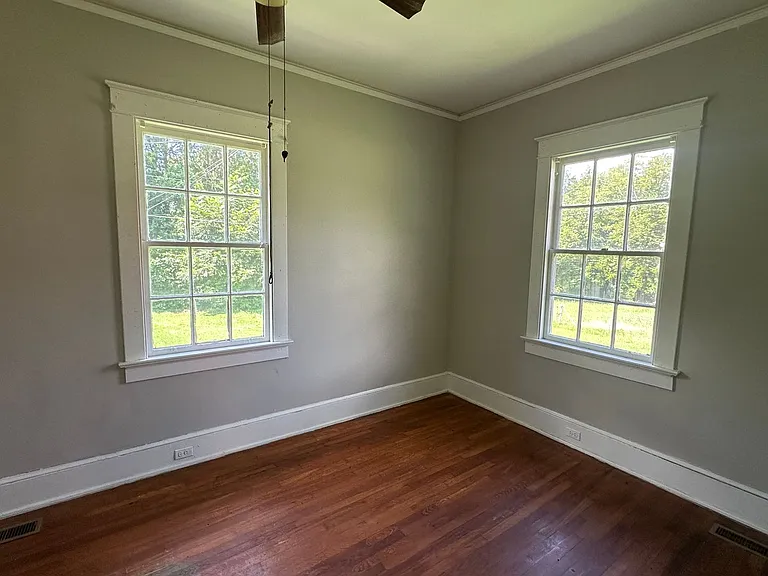 618 Grier St — Photo 10