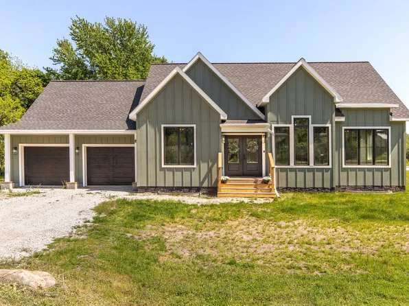 1182 233rd St, Boone, IA 50036