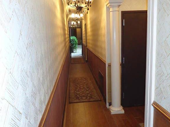 2nd image of 114 E 27th St APT 5A