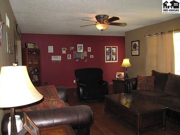 5th image of 309 W 28th Ave