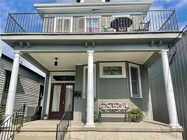 1st image of 305 S Olympia St APT 1