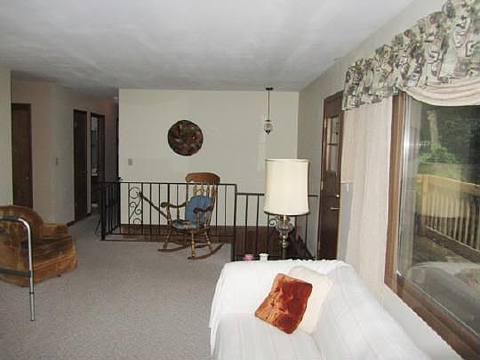 3rd image of 4538 Edgewood Hills Dr
