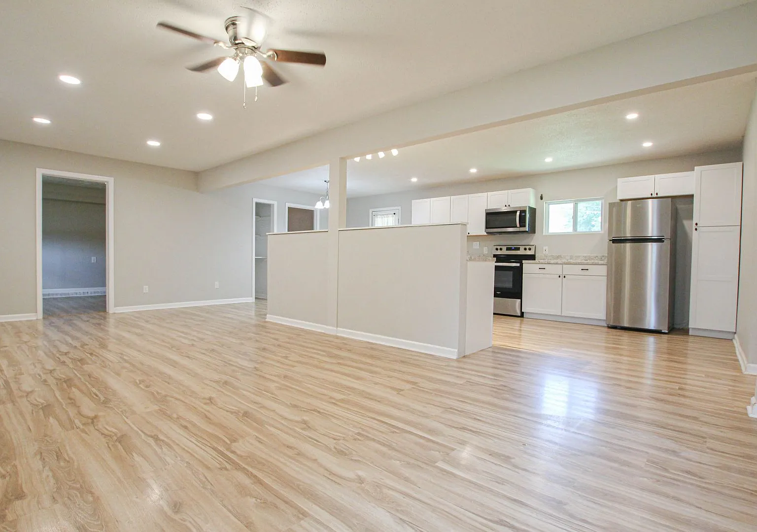 Pet Friendly Three Bedroom! — Photo 4