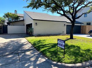 3325 Bristol Rd, Fort Worth, TX 76107