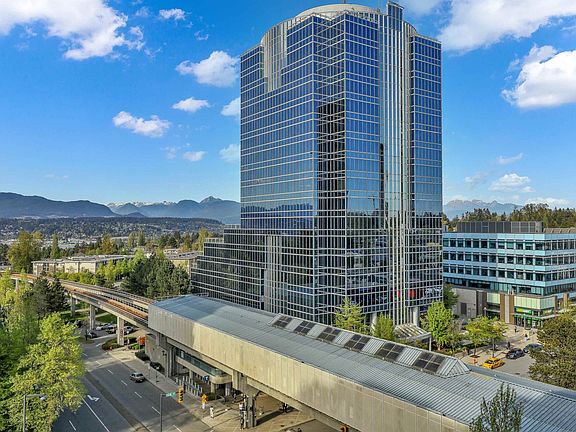 3rd image of 10777 University Dr #1011