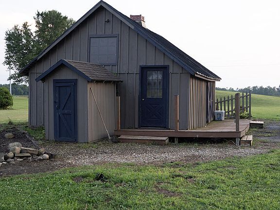 4th image of 2375 Nazor Rd